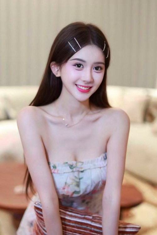 4541女孩.jpg